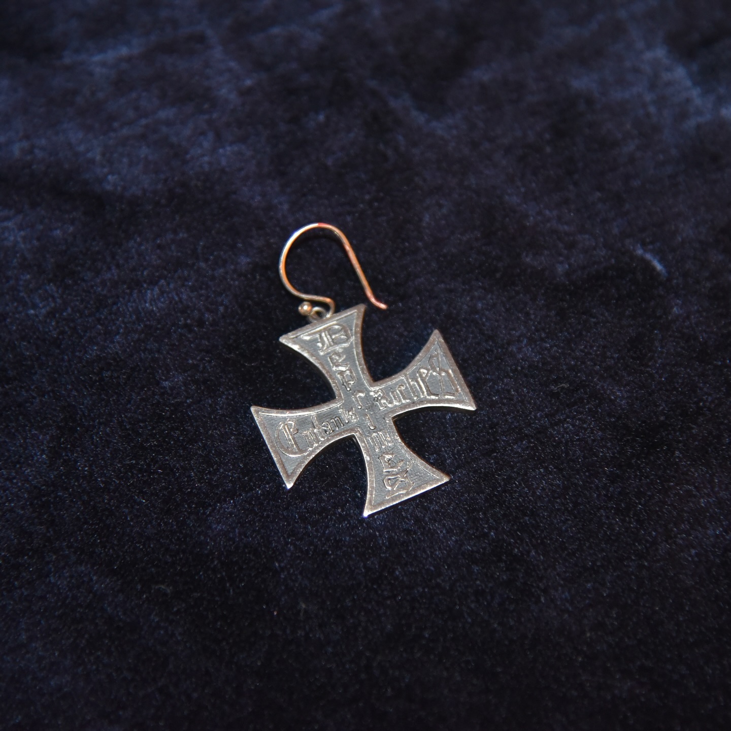 ERD cross earring · 1
