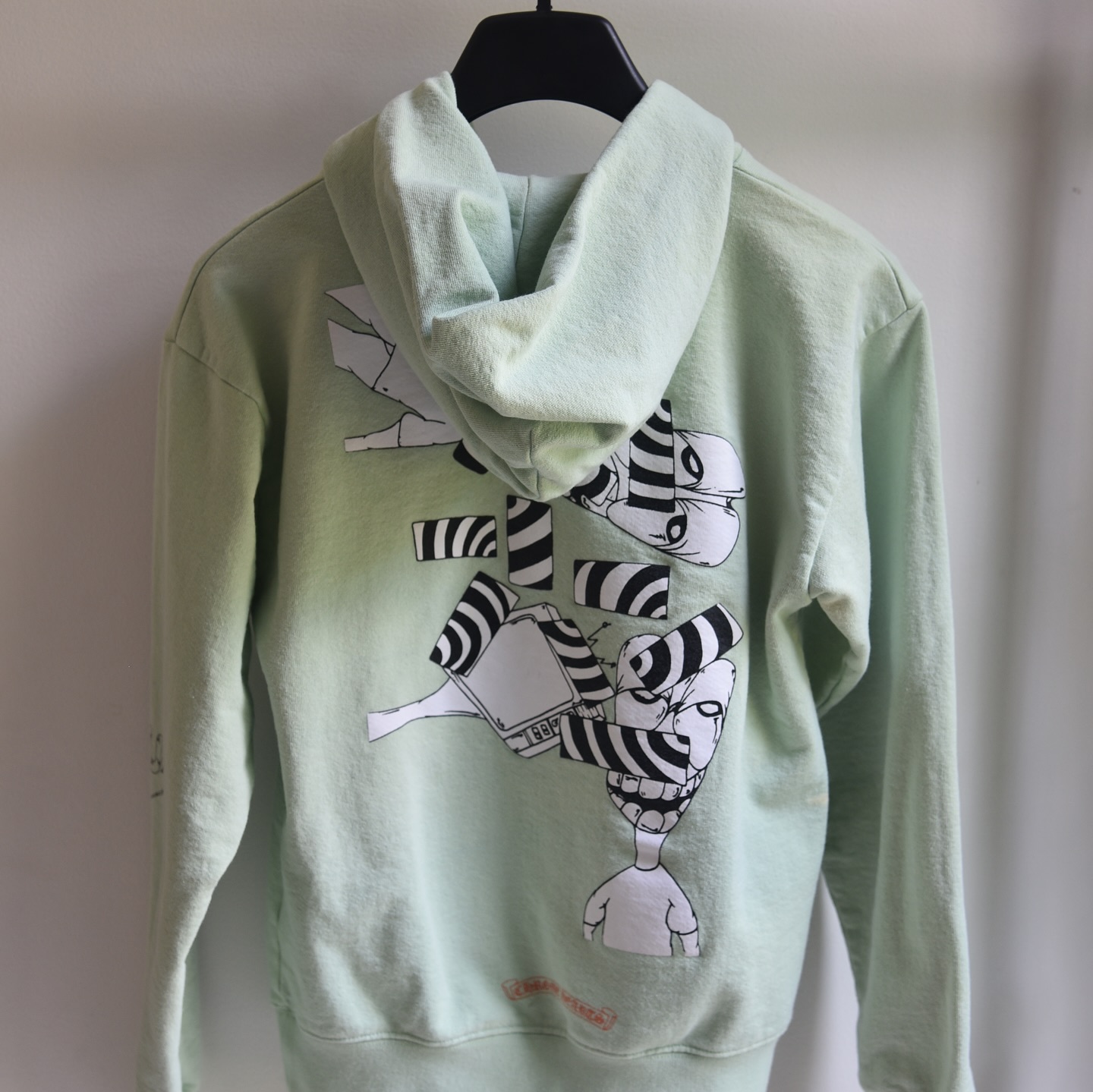 Latest arrivals close-ups · 6